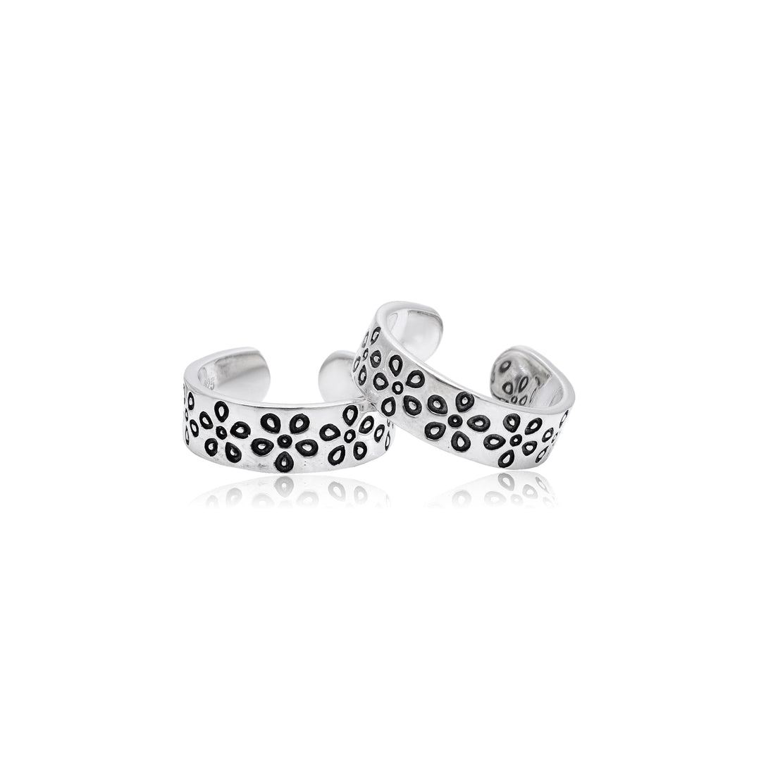 Royal Flower Design Silver Toe Ring